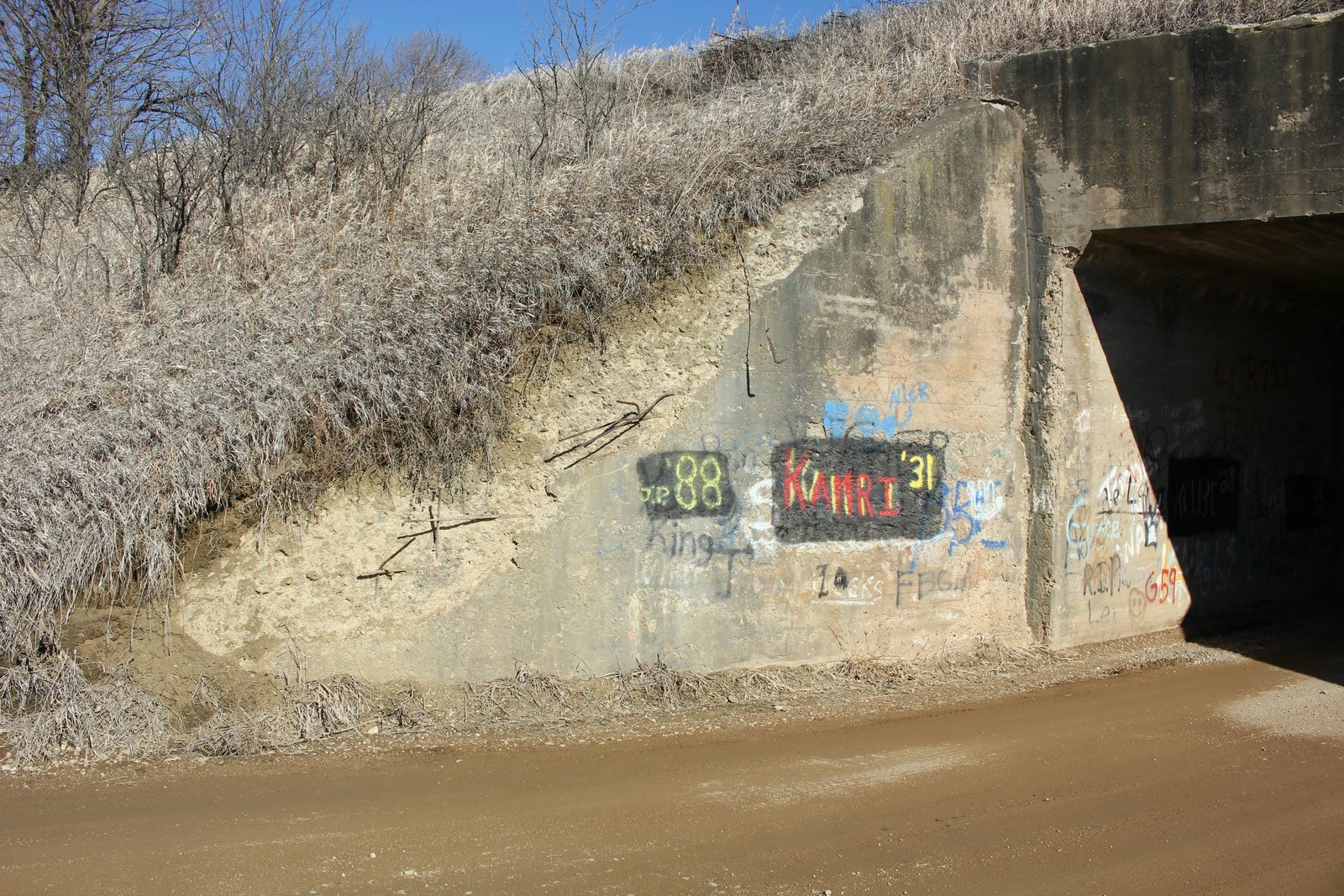 Southwest wing wall